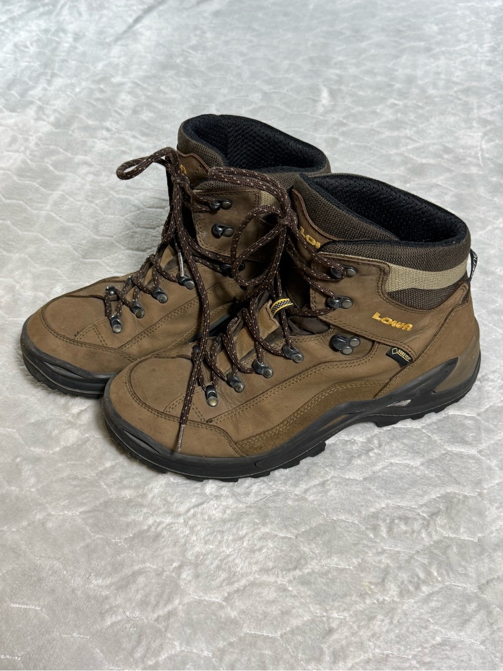 Lowa Renegade GTX Mid Hiking Boots Mens 11 EU 44.5 Gore Tex Vibram Brown